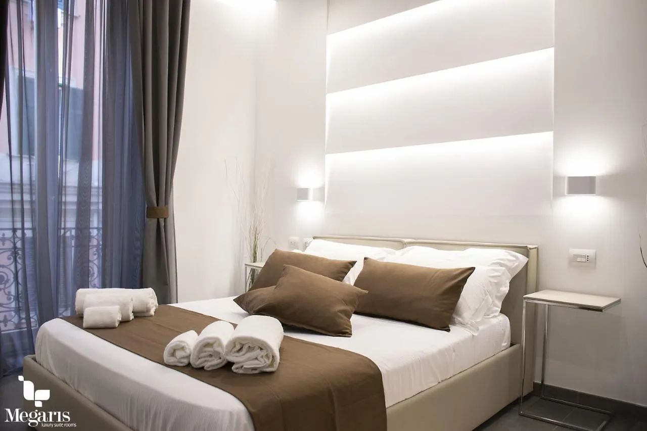 住宿加早餐酒店 Megaris Luxury Suite Rooms 那不勒斯