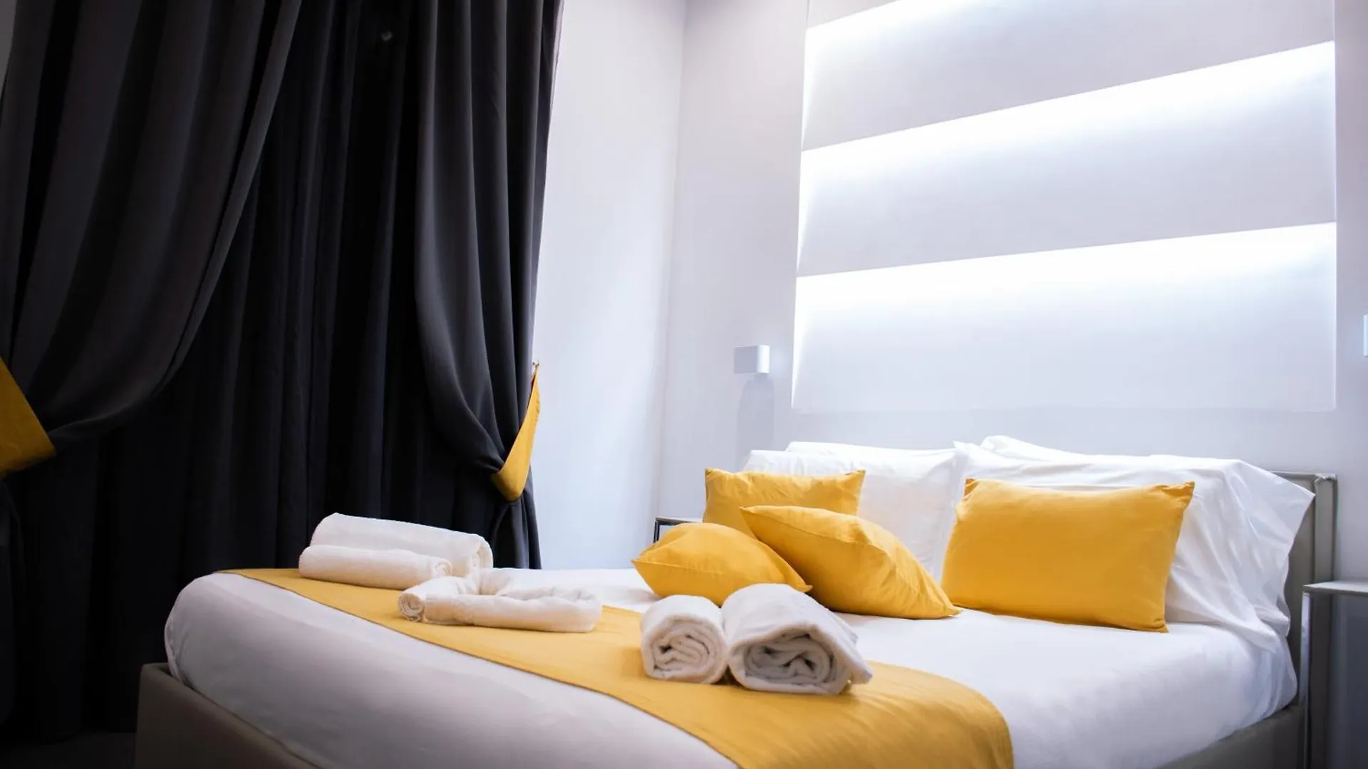 Couette-café Megaris Luxury Suite Rooms Naples