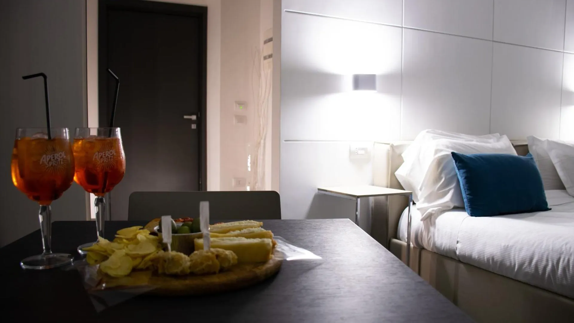 Megaris Luxury Suite Rooms Naples Italie